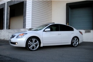 2012 Nissan Altima with Murano wheels