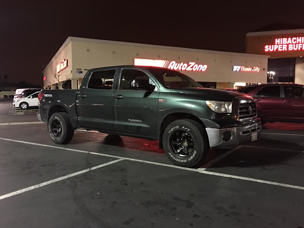 2015 Toyota Tundra with 18x9 wheels