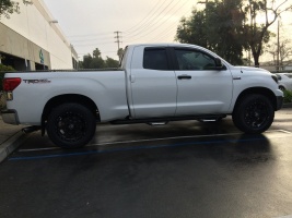 2015 Toyota Tundra with 20x9 Raceline Raptor wheels