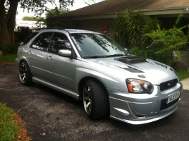 2005 Subaru Impreza WRX with 18x9.5 Rota Grids wheels