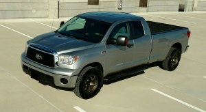 2015 Toyota Tundra with 18x9 FN BFD wheels