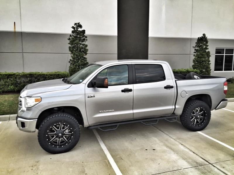 2015 Toyota Tundra with 20x9 Fuel Mavericks wheels
