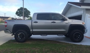 2014 Toyota Tundra with 20x9 Fuel Trophy wheels