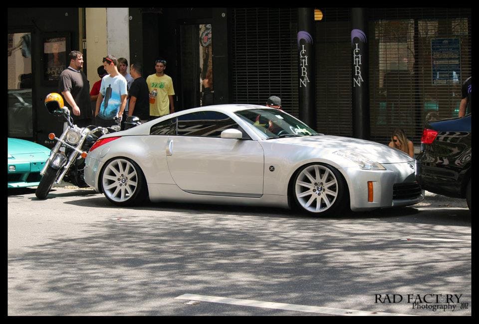 2007 Nissan 350Z with 19x10 Borbet Style 95s wheels