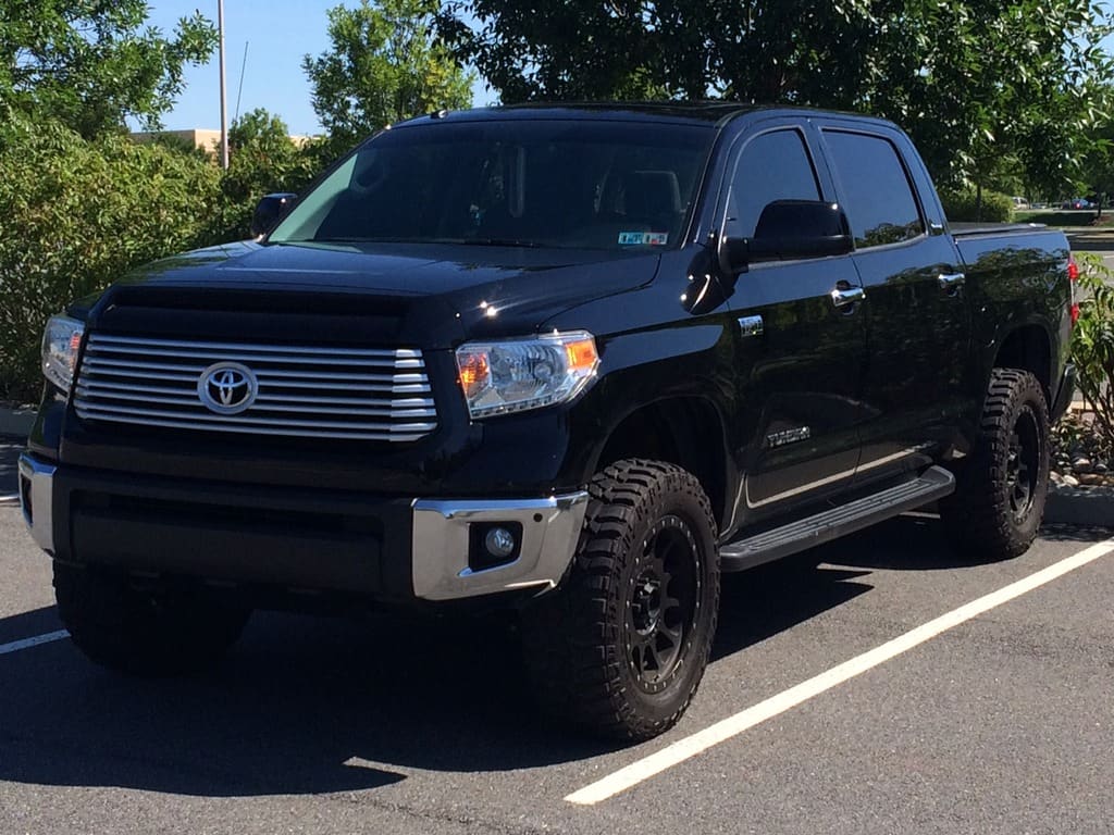 2014 Toyota Tundra with 20x9 Method NV wheels