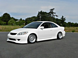 2004 Honda Civic with 16x8 ESM 002R wheels