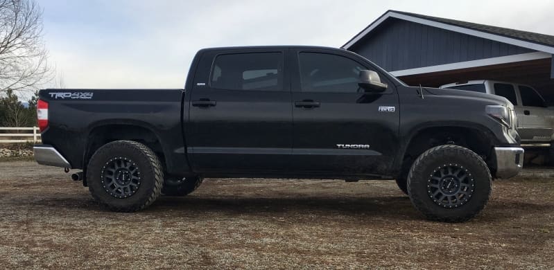 2015 Toyota Tundra with 18x9 Method Grid wheels