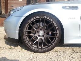 2010 BMW M5 with 20x10.5 360 Forged wheels