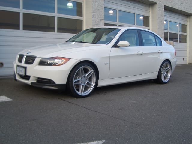 2006 BMW 330 with 19x8.5 AC Schnitzer Type III wheels