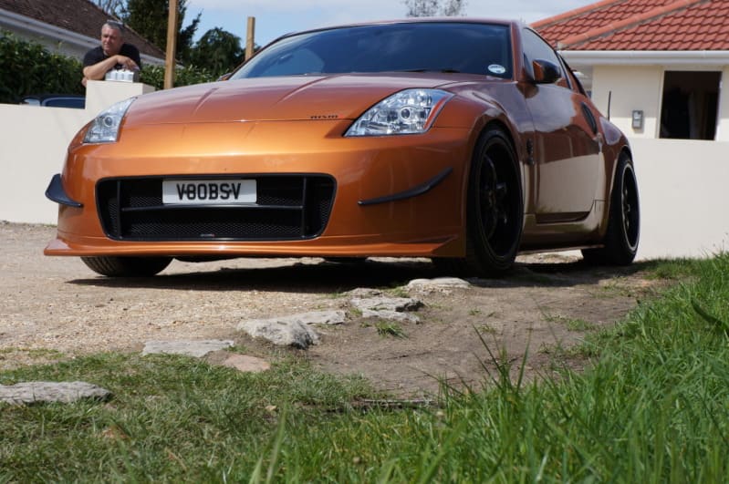 2004 Nissan 350Z with 18x8.5 ruff r280 wheels