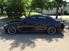 2013 BMW M5 with 20x9 Forged R8 wheels