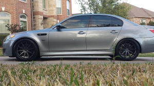 2013 BMW M5 with 20x10 Rohana wheels