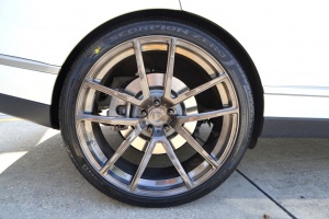 2015 Land Rover Range Rover with 24x10 Velos Solo V Forged wheels