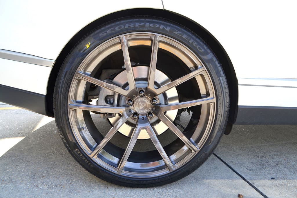 2015 Land Rover Range Rover with 24x10 Velos Solo V Forged wheels