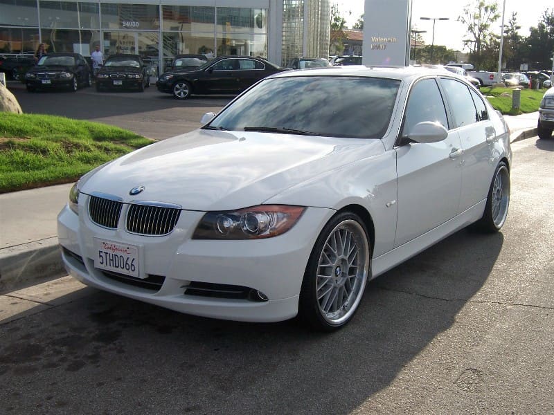 2006 BMW 330 with 20x8.5 wheels