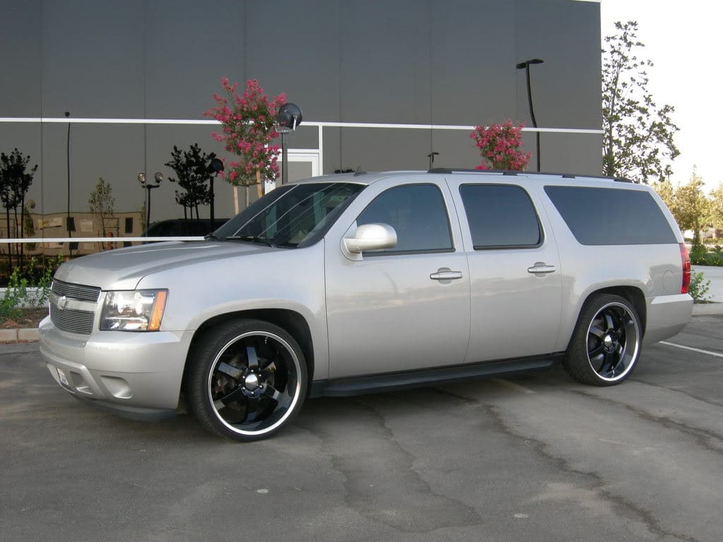 2007 Chevrolet Suburban 2500 with Boss 330 wheels