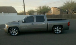 2008 Chevrolet Silverado 2500HD with 22x9 wheels