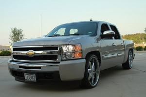 2008 Chevrolet Silverado 2500HD with DUB Bully wheels