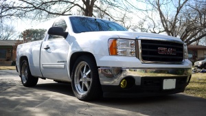 2006 GMC Sierra 1500 with 20x8.5 Budnik Diggers wheels
