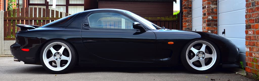 1996 Mazda RX-7 with 18x9.5 Desmond Regamaster Marquis Promada wheels