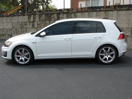 2011 Volkswagen GTI with 18x8 Neuspeed RSE07 wheels