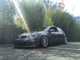 2013 Volkswagen GTI with 18x8.5 Rotiform blq wheels