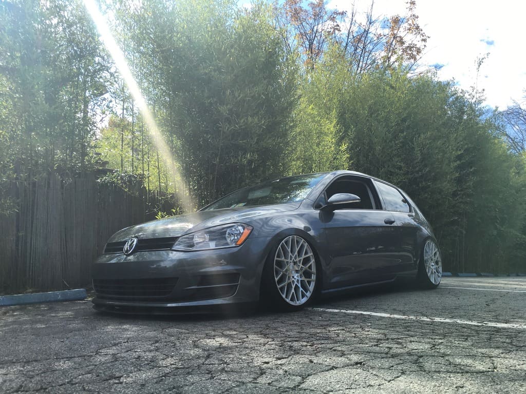 2013 Volkswagen GTI with 18x8.5 Rotiform blq wheels