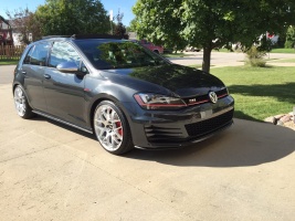 2014 Volkswagen GTI with VMR 710 wheels