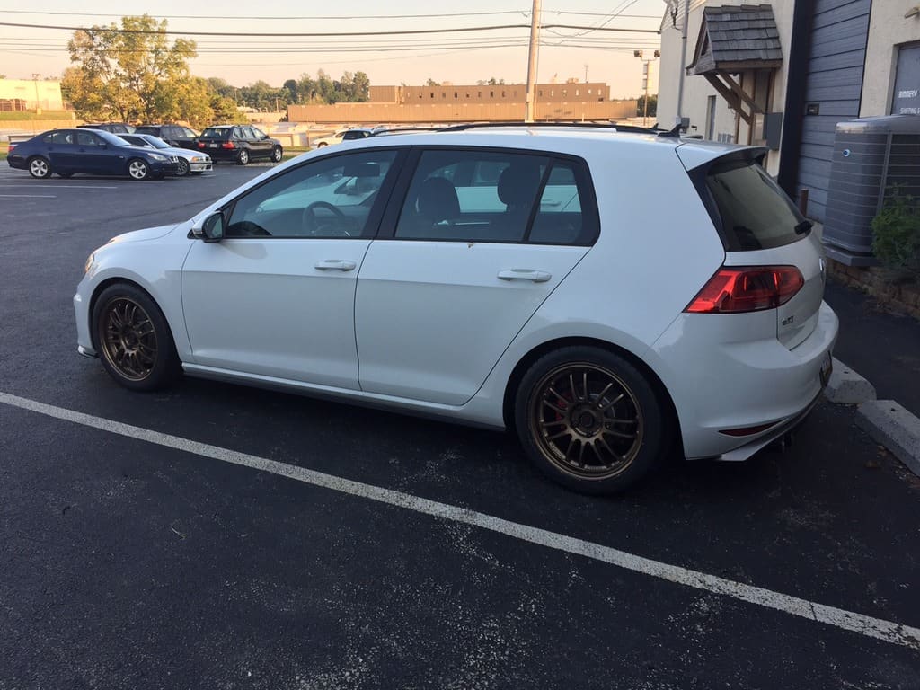 2014 Volkswagen GTI with 17x8 Volk RE30 wheels