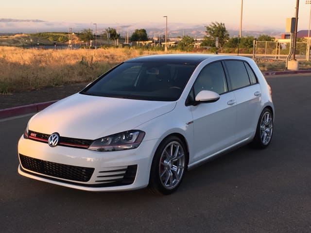 2014 Volkswagen GTI with 18x8.5 Neuspeed RSE10 wheels