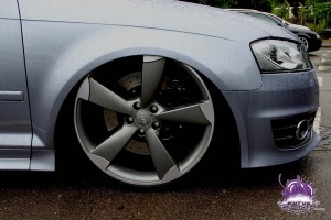 2014 Volkswagen GTI with OEM wheels
