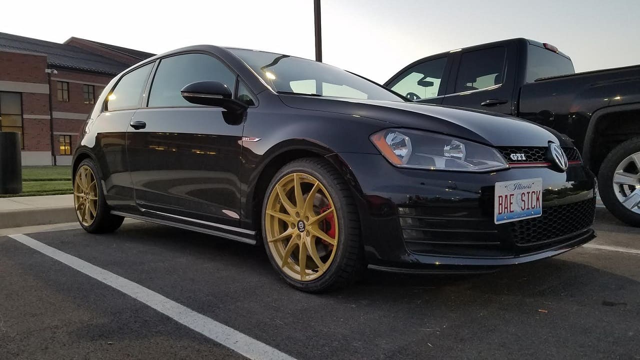 2014 Volkswagen GTI with 18x8 Trofeo wheels