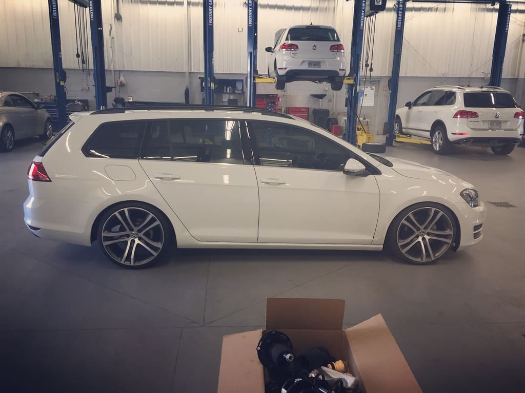 2014 Volkswagen GTI with 19x9 Solo werk wheels