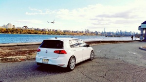 2014 Volkswagen GTI with 18x8 Carlsson RS wheels