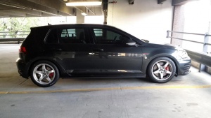 2014 Volkswagen GTI with 17x8 RSe05 wheels