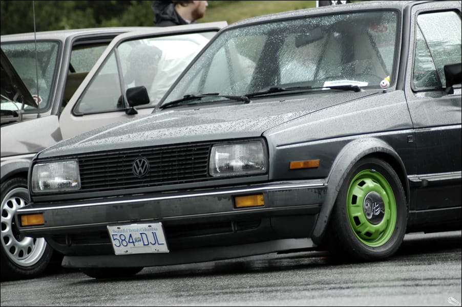 1999 Volkswagen Jetta with 13x4.5 wheels