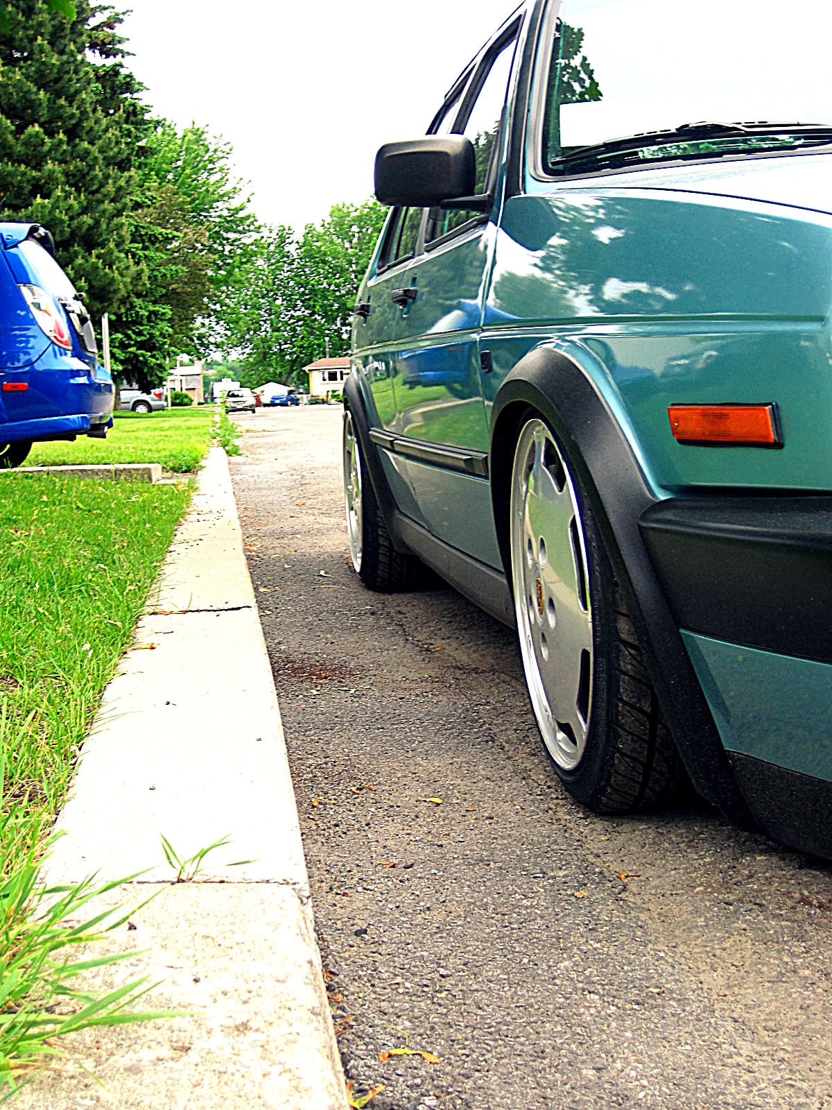 1992 Volkswagen Jetta with 16x7 Porsche 7-slots wheels
