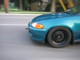 2000 Honda Civic with 15x6.5 Konig Helium wheels