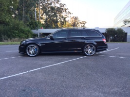 2010 Mercedes-Benz C-Class with 19x8.5 wheels