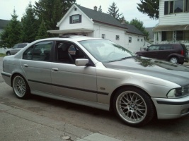 2000 BMW 528 with BBS Style 42 wheels