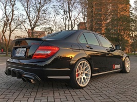 2010 Mercedes-Benz C-Class with 19x8.5 Vorsteiner VS140 wheels