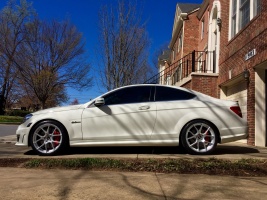 2010 Mercedes-Benz C-Class with 19x8.5 wheels