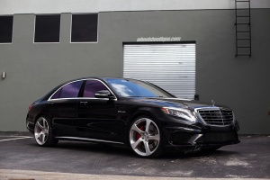 2015 Mercedes-Benz S-Class with 22x9 HRE RS102M wheels