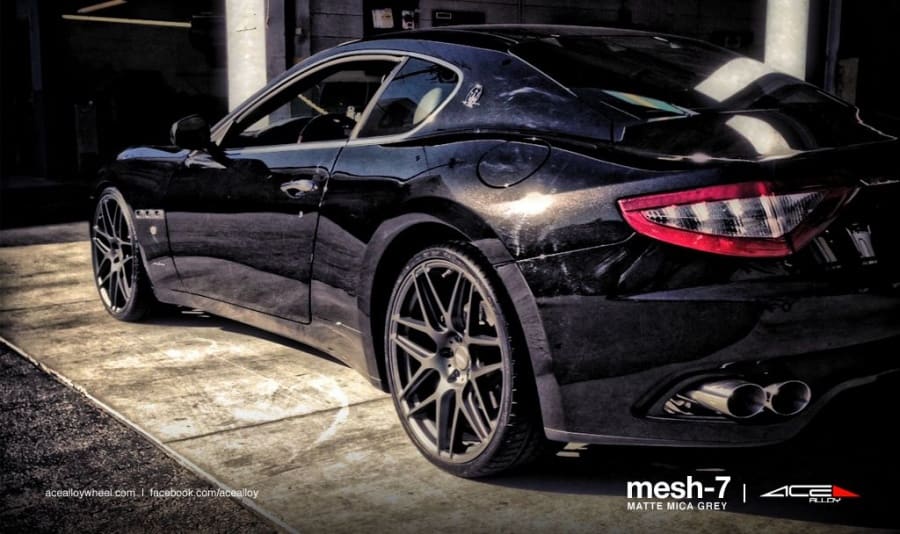 2012 Maserati GranTurismo with 22x9 ACE MESH-7 wheels