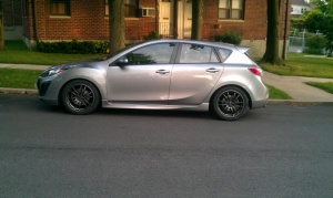 2010 Mazda Mazda3 with 18x8 Drag DR38 wheels