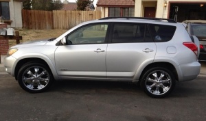 2008 Toyota RAV4 with Velocity 725 wheels