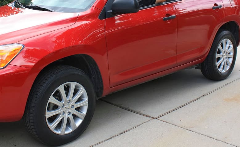 2009 Toyota RAV4 with Momo Winter II wheels