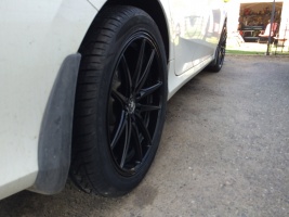2016 Honda Civic with 18x8 Konig wheels
