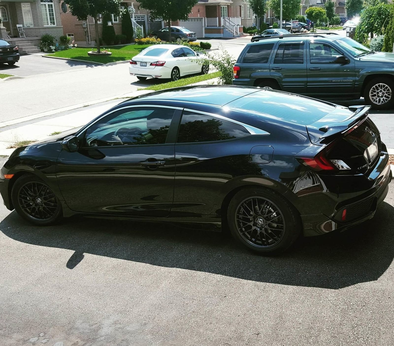2016 Honda Civic with Enkei EKM3 wheels