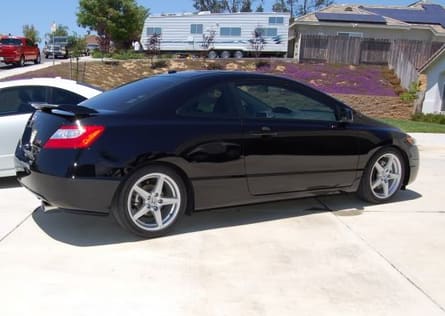 2005 Honda Civic with 17x7 OEM Acura RSX Type S wheels